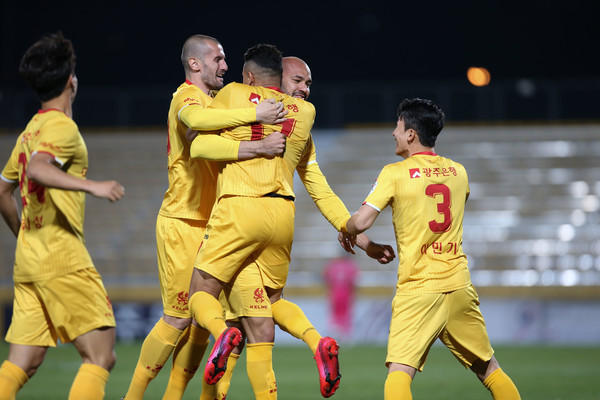 7일 수원FC와의 경기에서 펠리페가 득점 세리머니를 하고 있다. 사진=광주FC 제공