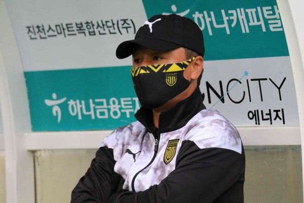 전경준 감독 / 사진 제공=전남드래곤즈