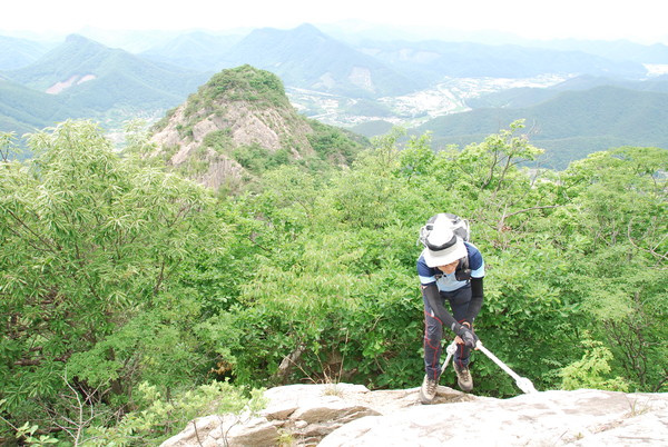 손과 발을 모두 사용해야 하는 임릉구간