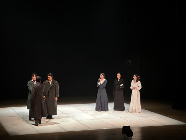 연극 ‘세 자매’.