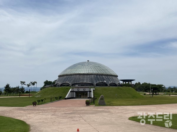 마한역사공원의 몽전.