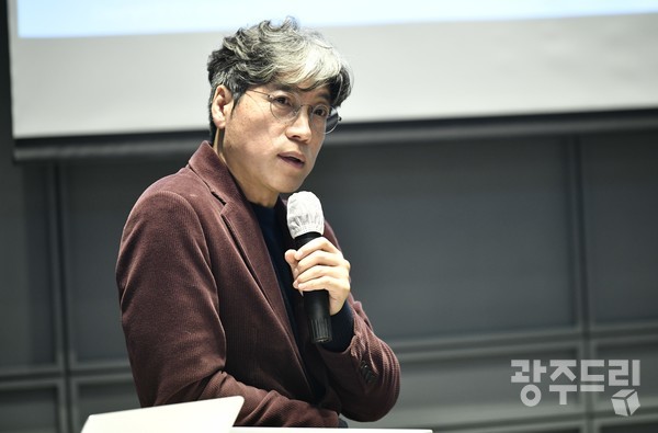 22일 ‘2023드림CEO아카데미’ 14강 강사로 김용섭 날카로운 상상력 연구소장. 사진=전경훈 기자.