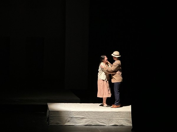 연극 '돌아오는 길'