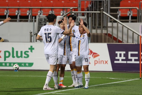 지난 1일 제주전 두번째 골 두헌석. 광주FC 제공