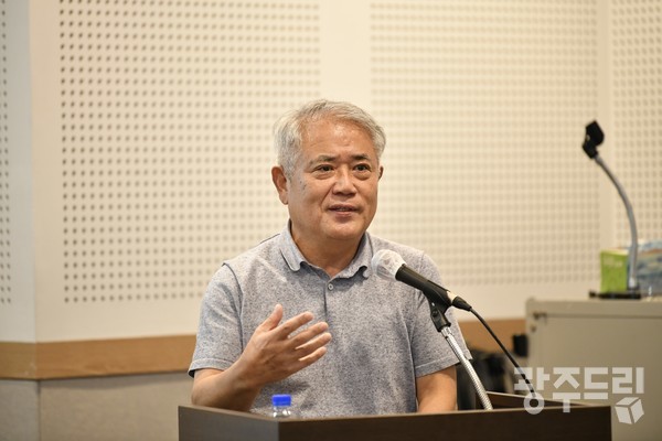 김영수 이사장.