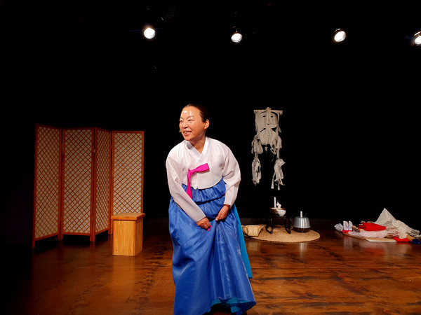 ‘지정남의 환생굿’.