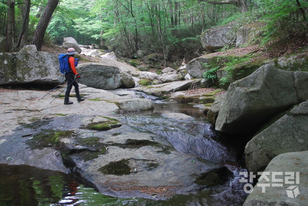 백운동계곡.