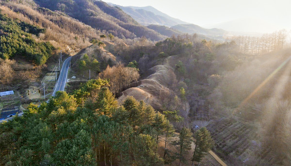 동촌리 고분군.  장수군 제공.