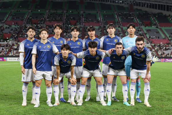 ACLE 4차전 빗셀고베전에 나선 광주FC 선수단.  광주FC 제공