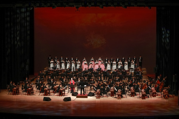 광주시립국악관현악단.