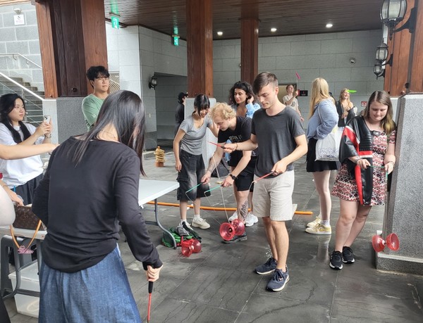 죽방놀이.  광주문화재단 제공.