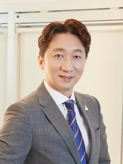 정철진 경제전문가.