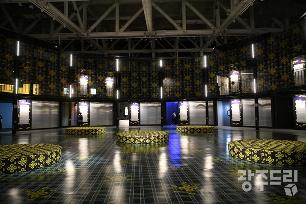 국립아시아문화전당 ‘애호가 편지’ 전시 전경.