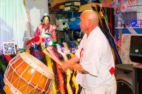 ‘죽지 않고 또 왔네’ 퍼포먼스. ACC 제공.