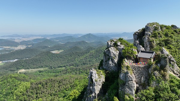 달마산 도솔암. 해남군 제공