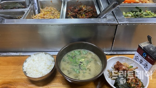 통영뱃사람들을 든든하게 해준 오래된 음식 시락국.