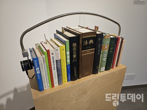 정만영 작가의 ‘그럴 법’ 작품.