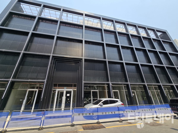 '몽키터미널' 스톱 충장로 상권 허탈 - 뉴스 썸네일 이미지