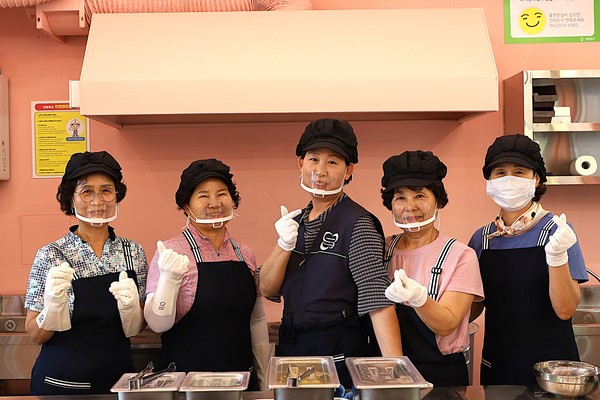                                     활력넘치고 즐거운 천원국시 유덕동10호점 사업장