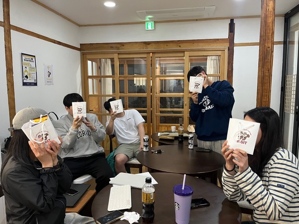 센터 공간 이용 모습.