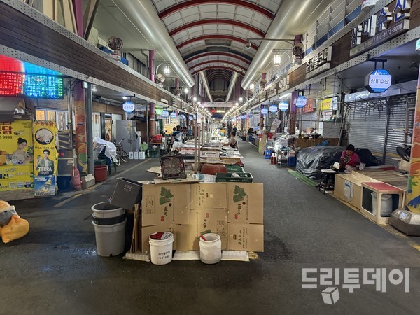 부산 초량시장.