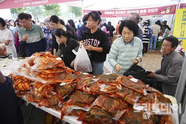 광주 김치축제 '김치패스'로 관광 상품화 - 뉴스 썸네일 이미지