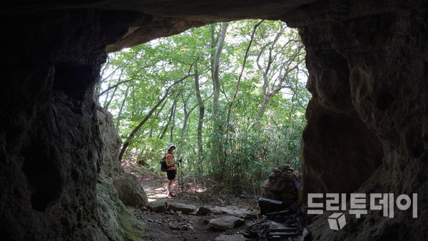 왕자굴.