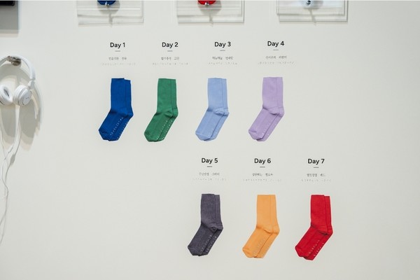 아이헤티트먼데이+이노션의 '점자 양말'. 광주비엔날레재단 제공.
