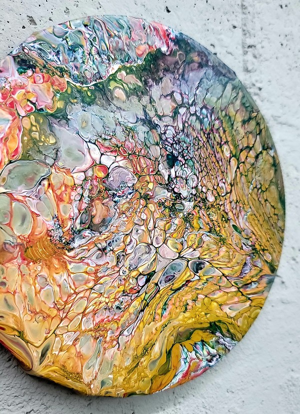 우그로돌려 플루이드아트 작품.