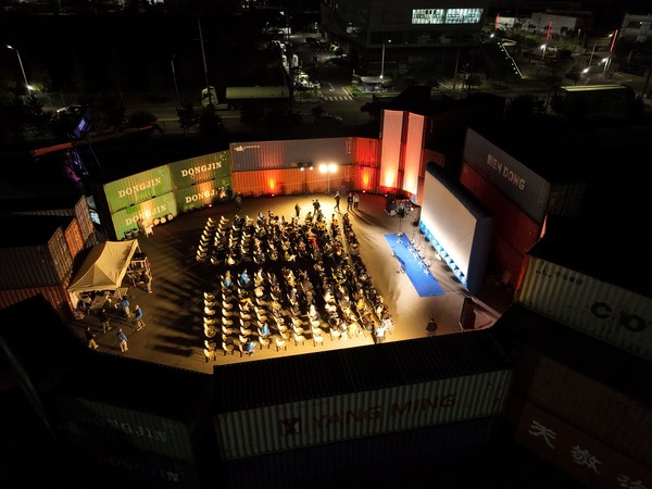 ‘컨테이너 특별관(스타인벡코리아 광양항)’에서 열린 영화 ‘서울의 봄’ 토크 콘서트. 남도영화제집행위원회 제공.