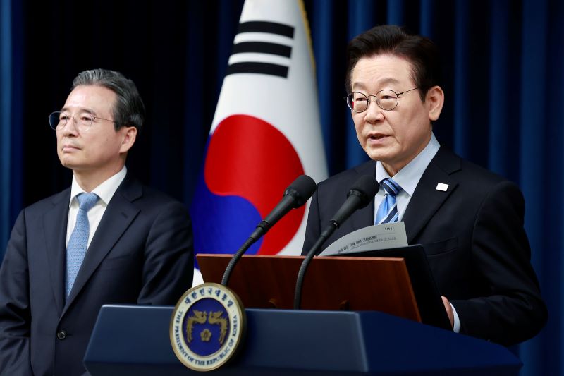 이재명 대통령이 지난 14일 서울 용산 대통령실에서 한·미 간 관세·안보 합의를 문서화하는 '조인트 팩트시트(JFS·합동설명자료)' 관련 발표를 하고 있다. 뉴시스