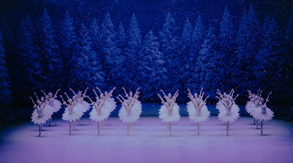 ‘호두까기 인형’.